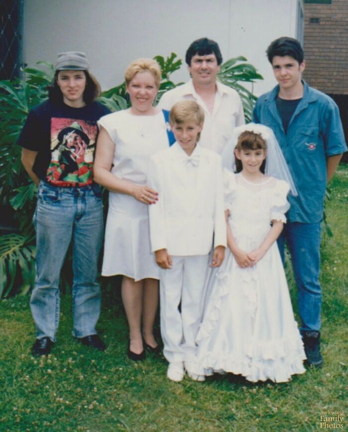 People Are Sharing The Most Awkward Photos From Their Family Albums (New Pics) People Are Sharing The Most Awkward Photos From Their Family Albums (New Pics)