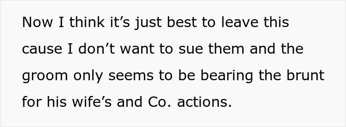 Woman’s Green Dress Sparks Major Wedding Controversy, Bride Is Left Fuming Woman’s Green Dress Sparks Major Wedding Controversy, Bride Is Left Fuming