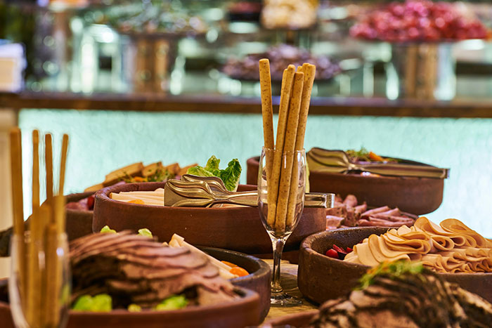 “We Called Them Deathballs”: 30 Things People Remember From Restaurants That Don’t Exist Today “We Called Them Deathballs”: 30 Things People Remember From Restaurants That Don’t Exist Today