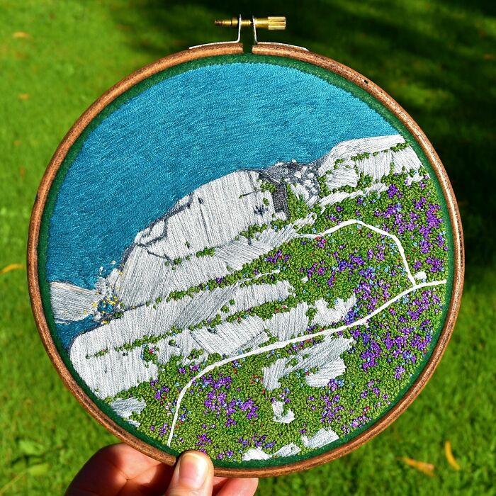 This Artist Embroiders Unbelievably Detailed Aerial Views Of Landscapes (47 Pics) This Artist Embroiders Unbelievably Detailed Aerial Views Of Landscapes (47 Pics)