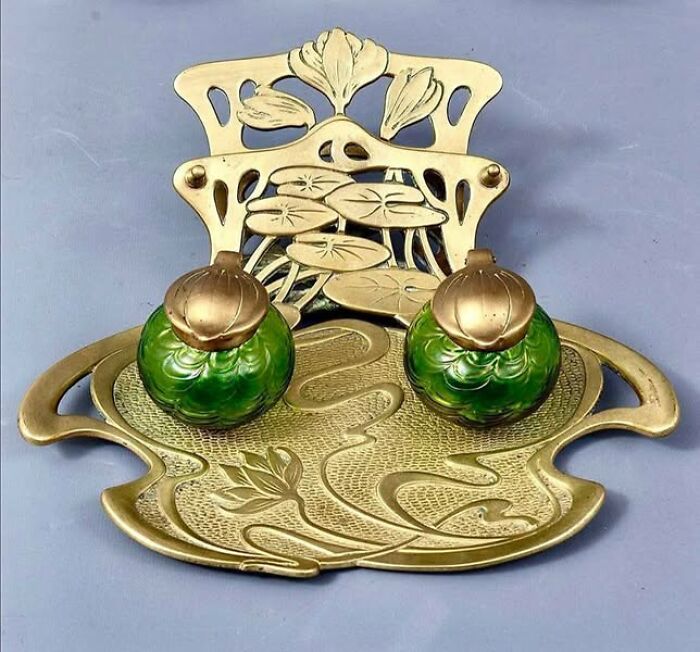 50 Haunted, Cursed, And Deeply Bizarre Things Found Secondhand (New Pics) 50 Haunted, Cursed, And Deeply Bizarre Things Found Secondhand (New Pics)