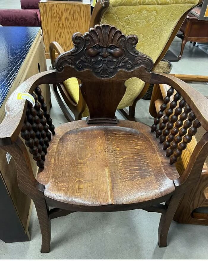 50 Haunted, Cursed, And Deeply Bizarre Things Found Secondhand (New Pics) 50 Haunted, Cursed, And Deeply Bizarre Things Found Secondhand (New Pics)