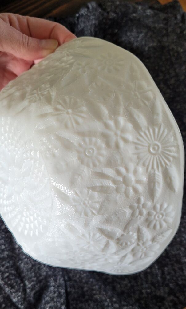 50 Haunted, Cursed, And Deeply Bizarre Things Found Secondhand (New Pics) 50 Haunted, Cursed, And Deeply Bizarre Things Found Secondhand (New Pics)