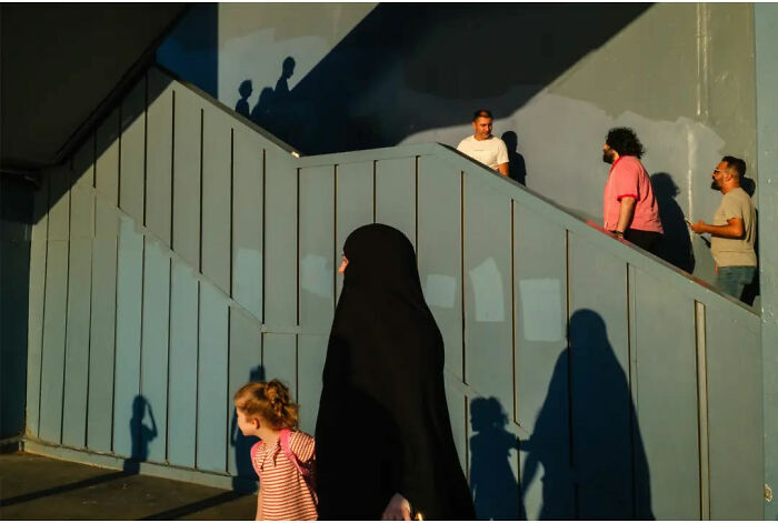 30 Candid And Unusual Moments In Life Captured By Jeffrey De Keyser (New Pics)