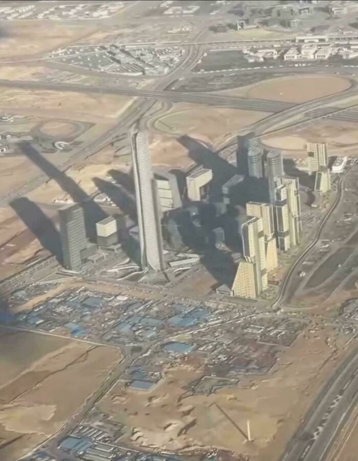 50 Pictures Of ‘Urban Hell’ That Don’t Look Real But Sadly Are (New Pics) 50 Pictures Of ‘Urban Hell’ That Don’t Look Real But Sadly Are (New Pics)