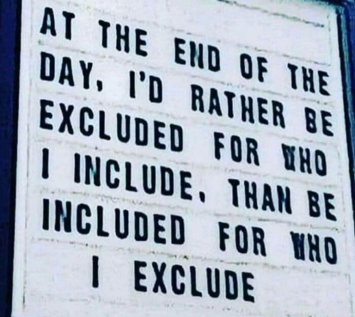 50 Awesome Times Strangers Had Each Other’s Backs (New Pics) 50 Awesome Times Strangers Had Each Other’s Backs (New Pics)