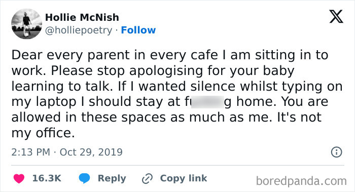 50 Awesome Times Strangers Had Each Other’s Backs (New Pics) 50 Awesome Times Strangers Had Each Other’s Backs (New Pics)