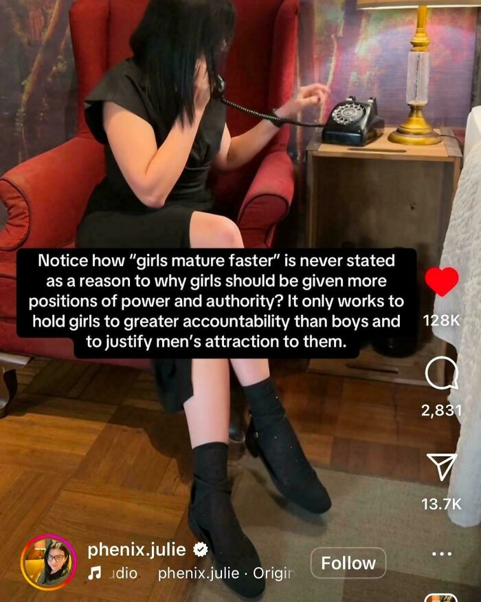 50 Times Misogynists Expected Applause, But Got A Reality Check Instead (New Pics) 50 Times Misogynists Expected Applause, But Got A Reality Check Instead (New Pics)