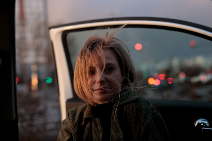 Sibling Won’t Risk Driving In Snow For Sis’ Booze Trip, Sis Calls Them Selfish And Wrecks Her Car Sibling Won’t Risk Driving In Snow For Sis’ Booze Trip, Sis Calls Them Selfish And Wrecks Her Car