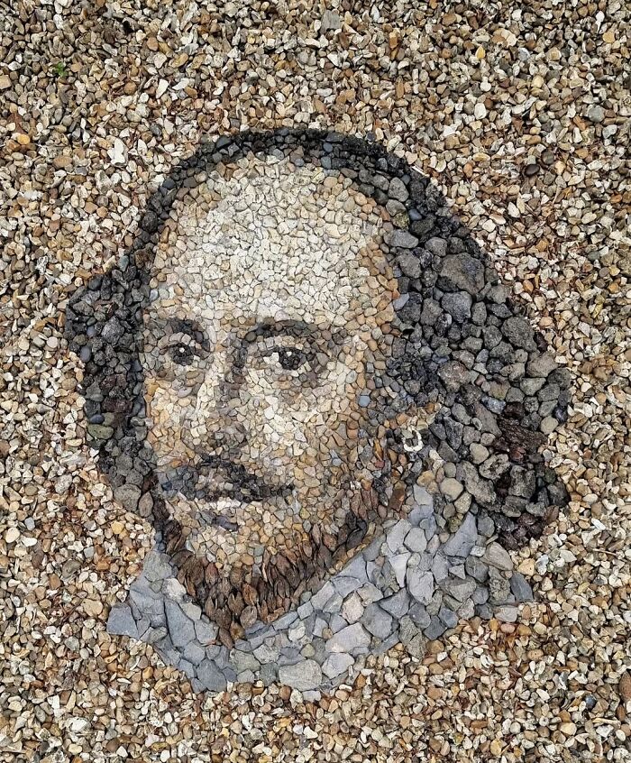 British Artist Justin Bateman Creates Intricate Art Using Pebbles (40 New Pics) British Artist Justin Bateman Creates Intricate Art Using Pebbles (40 New Pics)