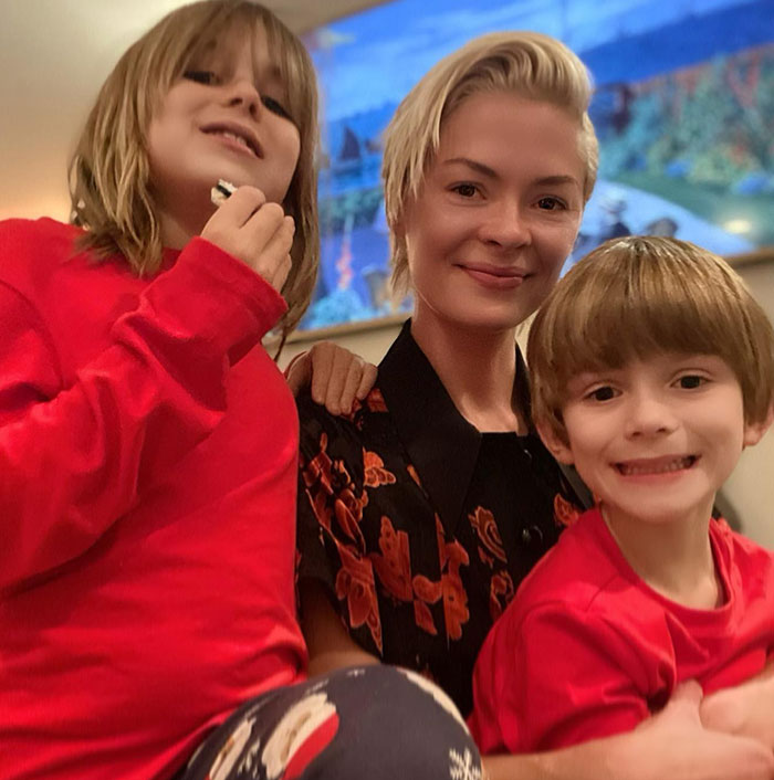 People Back Decision That Prevents Taylor Swift&#8217;s Godson From Being Alone With Mother