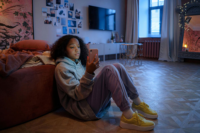 Adult Siblings Hide 13YO’s Medical Devices, Eldest Sis Steps In With A Serious CPS Threat Adult Siblings Hide 13YO’s Medical Devices, Eldest Sis Steps In With A Serious CPS Threat