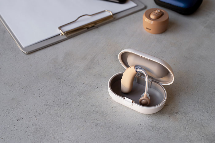 Adult Siblings Hide 13YO’s Medical Devices, Eldest Sis Steps In With A Serious CPS Threat Adult Siblings Hide 13YO’s Medical Devices, Eldest Sis Steps In With A Serious CPS Threat