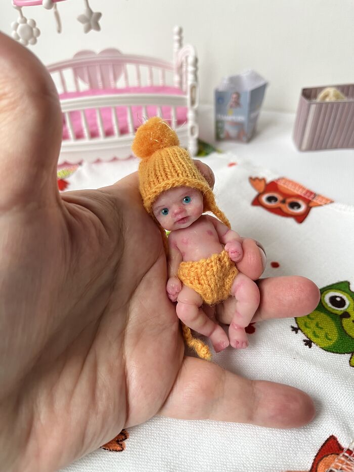 I Create Tiny Baby Dolls From Silicone That Many Are Afraid Of (9 Pics)