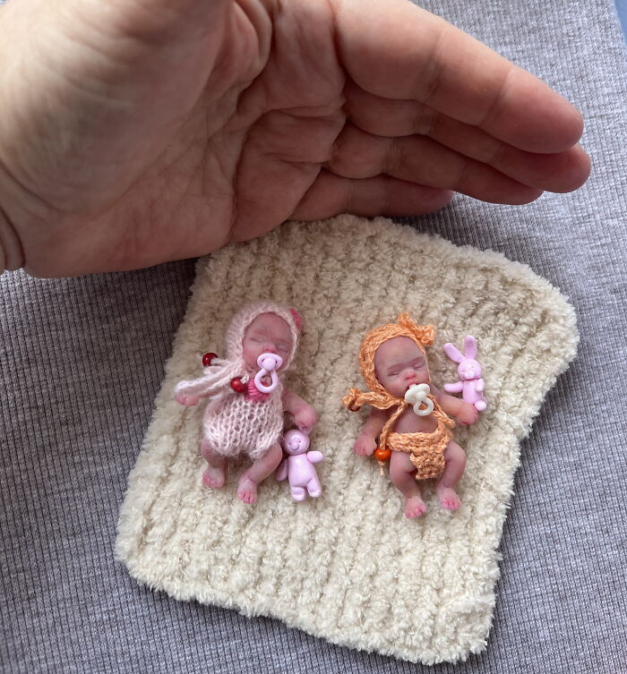 I Create Tiny Baby Dolls From Silicone That Many Are Afraid Of (9 Pics)