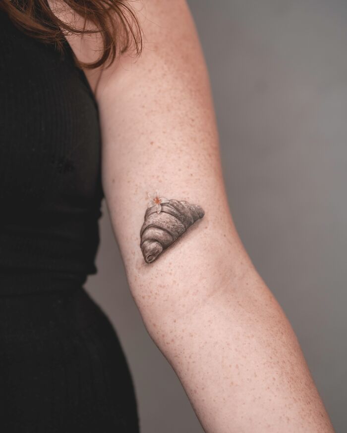 This Tattoo Artist’s Work Is So Realistic, You Might Want To Do A Double Take (25 Pics) This Tattoo Artist’s Work Is So Realistic, You Might Want To Do A Double Take (25 Pics)