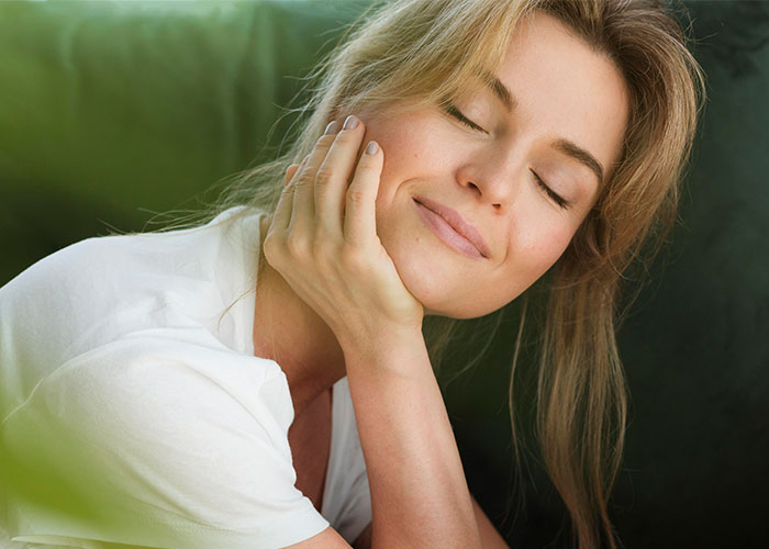 “I Started To Like Pink Again”: 50 Women Recall The Instant They Just Knew He Was ‘The One’ “I Started To Like Pink Again”: 50 Women Recall The Instant They Just Knew He Was ‘The One’