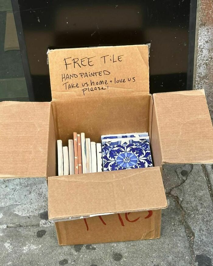 One Man’s Trash, Another’s Jackpot: 35 Wild Stooping Discoveries In New York (New Pics) One Man’s Trash, Another’s Jackpot: 35 Wild Stooping Discoveries In New York (New Pics)