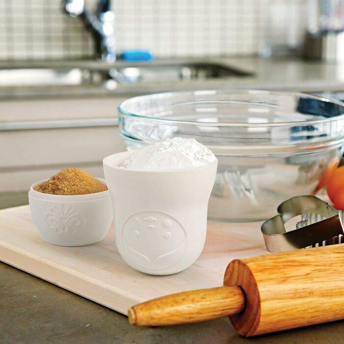 28 Completely Unnecessary Items That We’re Still Somehow Justifying 28 Completely Unnecessary Items That We’re Still Somehow Justifying