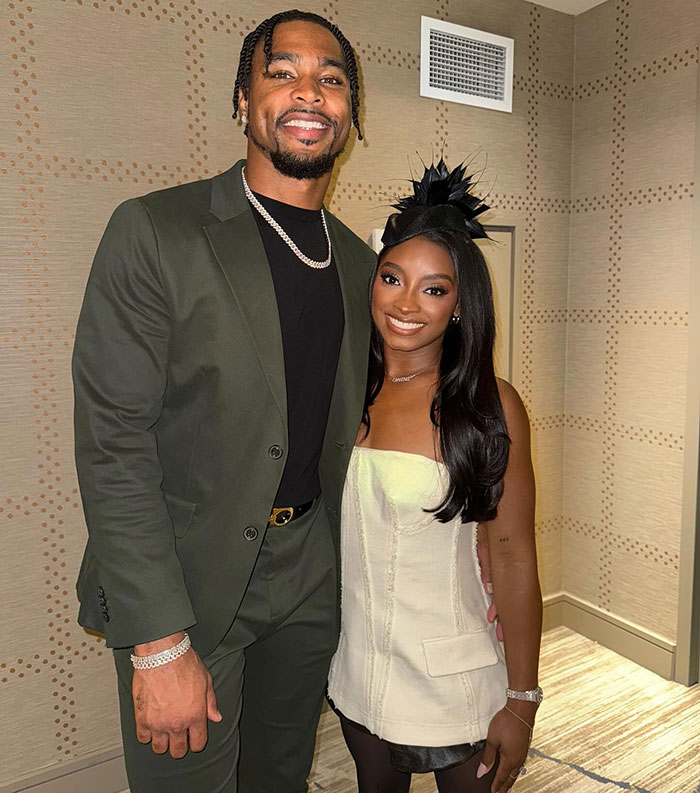 &#8220;Isn&#8217;t She The Size Of A Child?&#8221;: Simone Biles Brutally Roasted After Complaining About Jacket