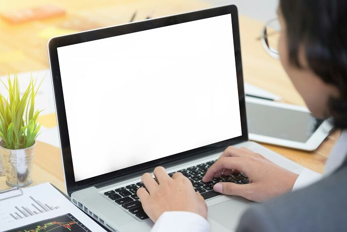 People Share 40 Scary Online Moments That Left Them Traumatized