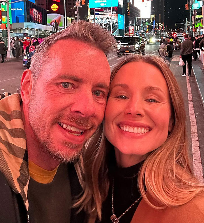 “Suns Out, Buns Out”: Dax Shepard Stuns By Sharing X-Rated Photo Of Wife Kristen Bell “Suns Out, Buns Out”: Dax Shepard Stuns By Sharing X-Rated Photo Of Wife Kristen Bell