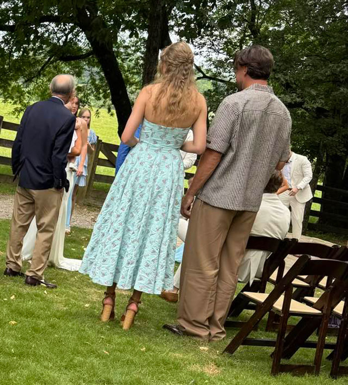 &ldquo;He&rsquo;s Travis Swift Now?&rdquo;: Massive Confusion Over Someone’s Wedding Invitation For Taylor Swift