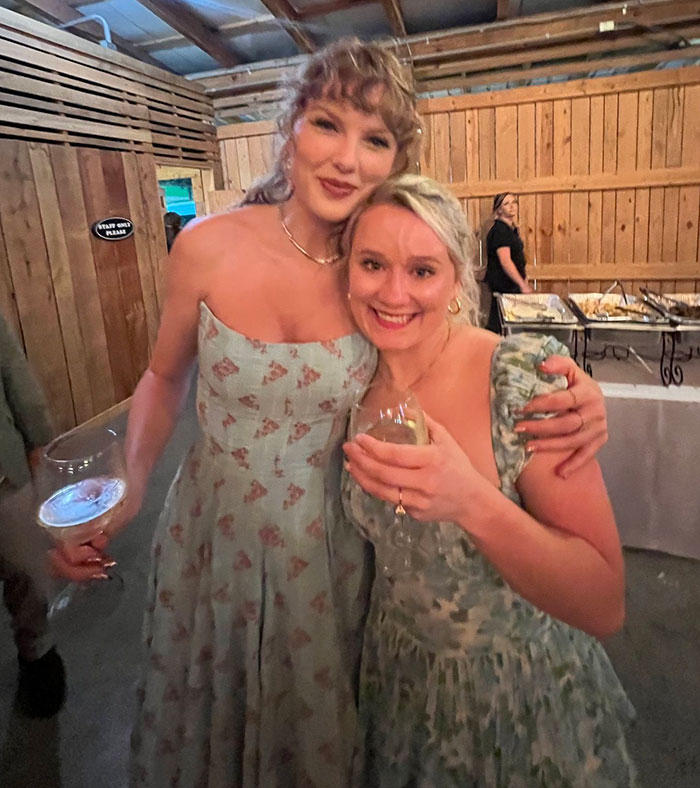 &ldquo;He&rsquo;s Travis Swift Now?&rdquo;: Massive Confusion Over Someone’s Wedding Invitation For Taylor Swift