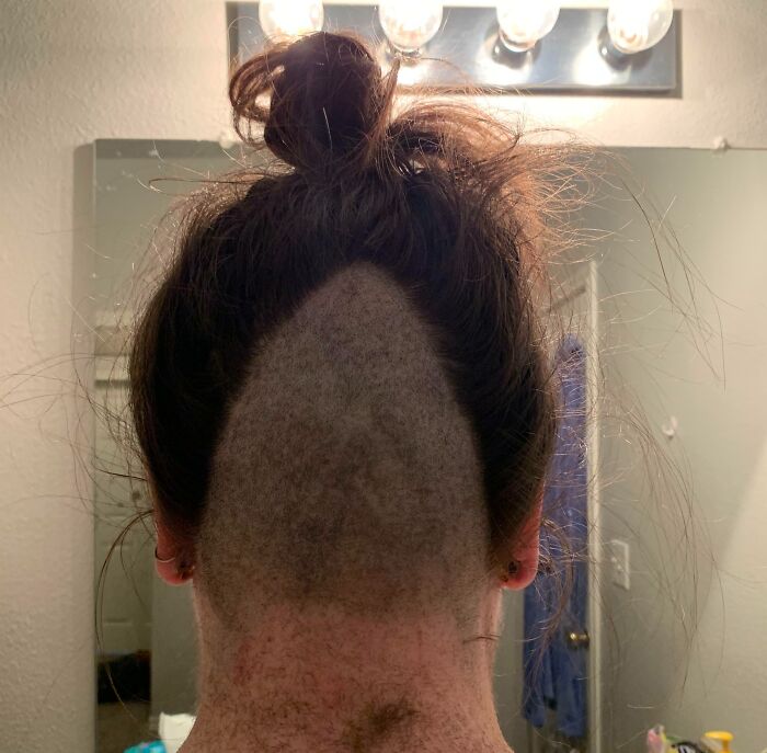 “No Words”: 97 Hilariously Tragic Hair Accidents “No Words”: 97 Hilariously Tragic Hair Accidents