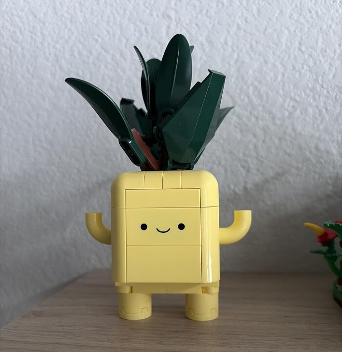 The “Small Gift” Category Is About To Win Christmas Morning Thanks To These 19 Stuffers