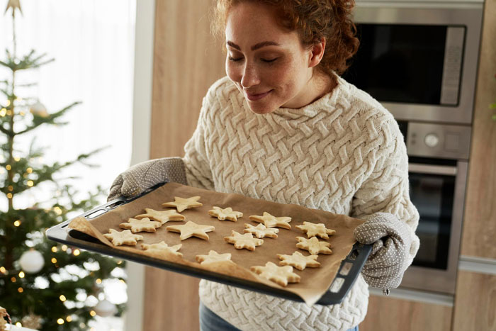 Woman Outshines BF’s Mom By Perfecting Her “Secret” Cookies, Mom Loses It And Calls It A Betrayal