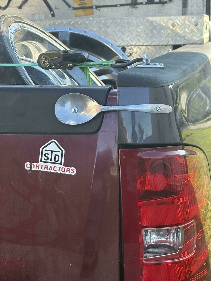 80 Times People Tried To Make Their Cars Cooler But Ended Up With Stupidity On Wheels (New Pics) 80 Times People Tried To Make Their Cars Cooler But Ended Up With Stupidity On Wheels (New Pics)