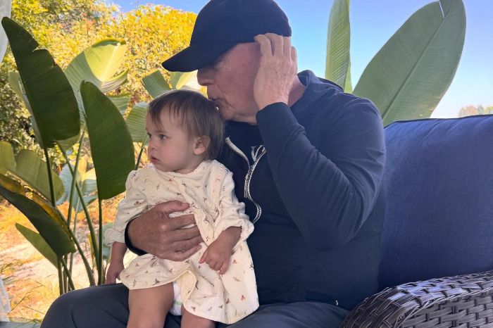 “He Can Feel The Love”: Bruce Willis’ Daughter Shares Update On His Dementia “He Can Feel The Love”: Bruce Willis’ Daughter Shares Update On His Dementia