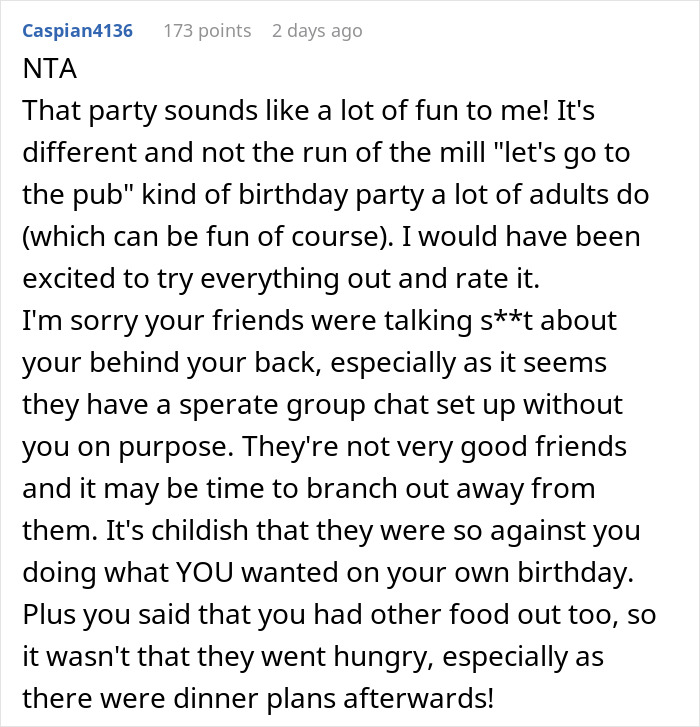 Woman Receives Texts She Wasn’t Supposed To See, Finds Out Her Friends Hated Her Birthday Parties Woman Receives Texts She Wasn’t Supposed To See, Finds Out Her Friends Hated Her Birthday Parties