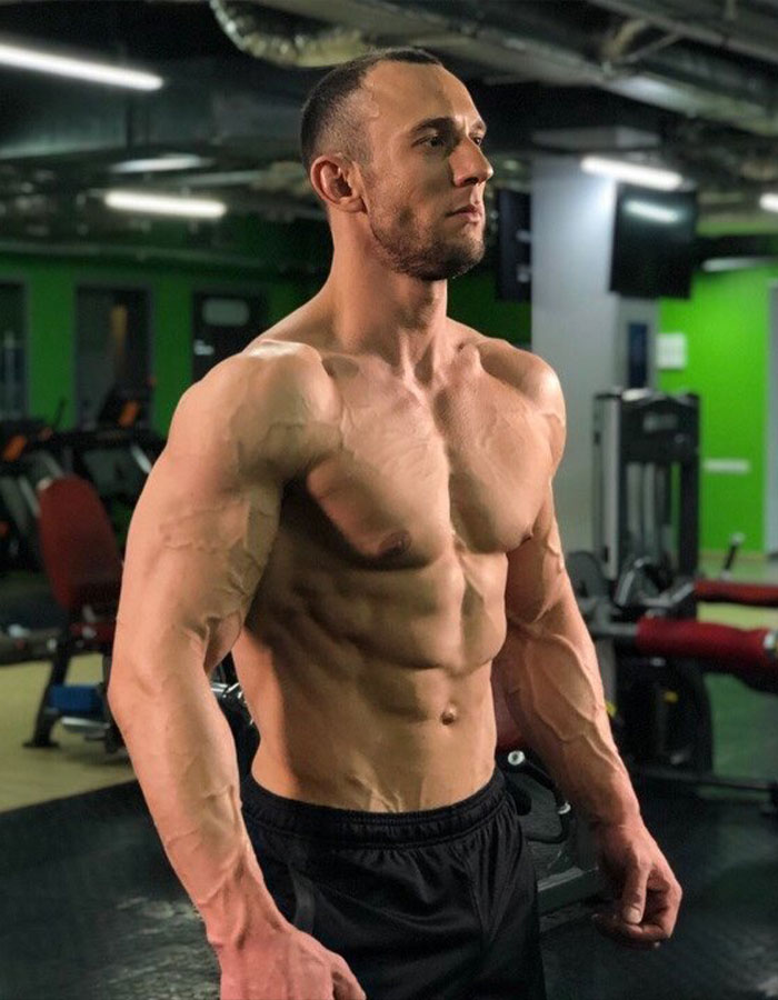 Fitness Coach, 30, Passes Away After Binge-Eating Challenge That Involved Mayo Fitness Coach, 30, Passes Away After Binge-Eating Challenge That Involved Mayo