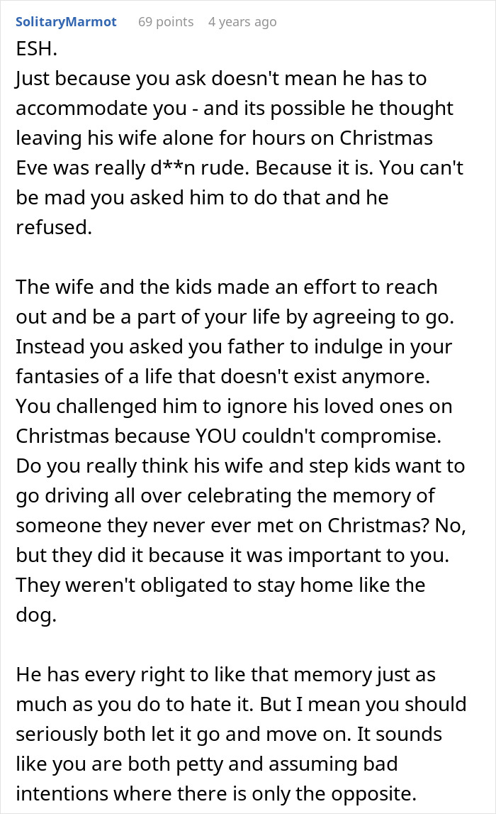 Selfish Dad Demands Apology From Daughter After Ruining Her Christmas Memory Selfish Dad Demands Apology From Daughter After Ruining Her Christmas Memory