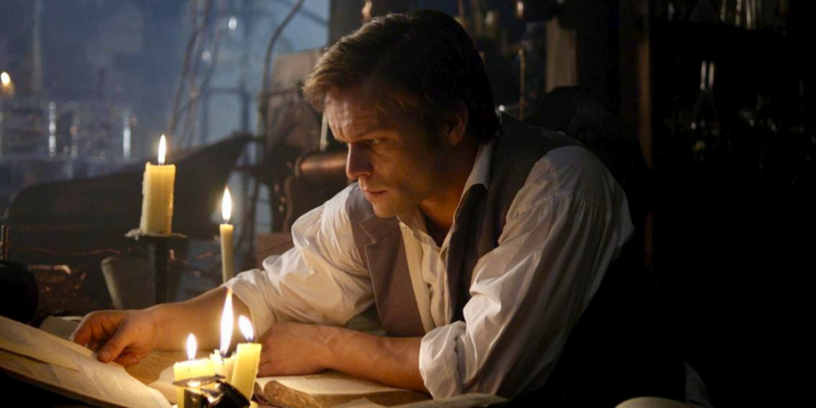 Alec Newman as Victor Frankenstein Alec Newman as Victor Frankenstein