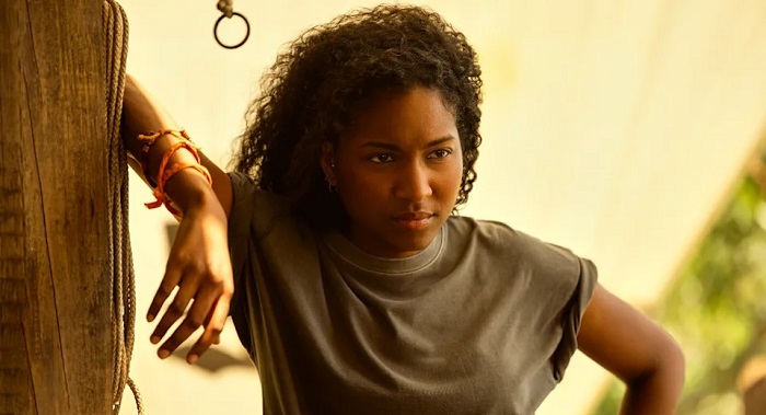 Carlacia as Cleo on Outer Banks