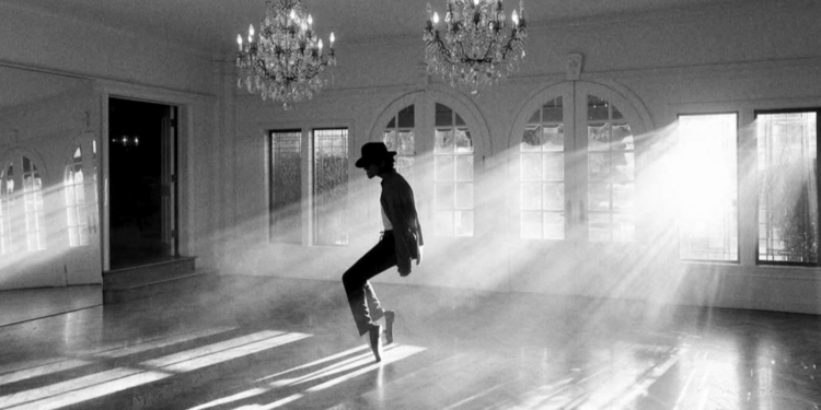 Jaafar Jackson dancing