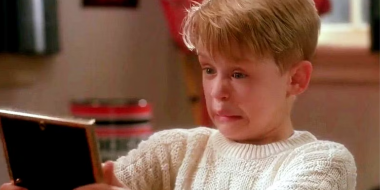 Home Alone Screen Grab (1990) Home Alone Screen Grab (1990)