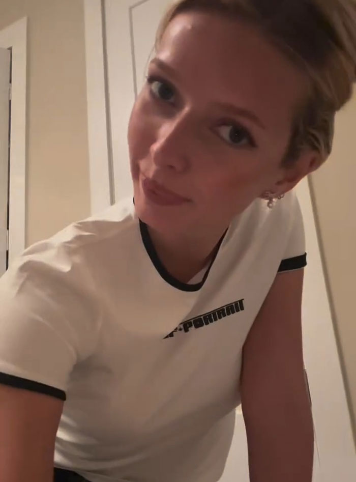 Apple Martin Blasted As “Insufferable Nepo-Baby” Over Video Announcing Self-Portrait Modeling Campaign Apple Martin Blasted As “Insufferable Nepo-Baby” Over Video Announcing Self-Portrait Modeling Campaign