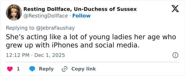 Apple Martin Blasted As “Insufferable Nepo-Baby” Over Video Announcing Self-Portrait Modeling Campaign Apple Martin Blasted As “Insufferable Nepo-Baby” Over Video Announcing Self-Portrait Modeling Campaign