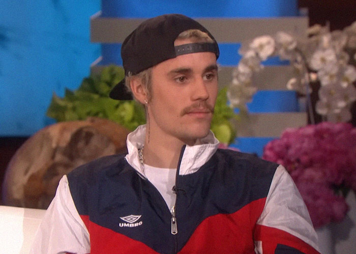 52 Dramatic Hollywood Backstabbing Moments That Fans Are Still Talking About 52 Dramatic Hollywood Backstabbing Moments That Fans Are Still Talking About