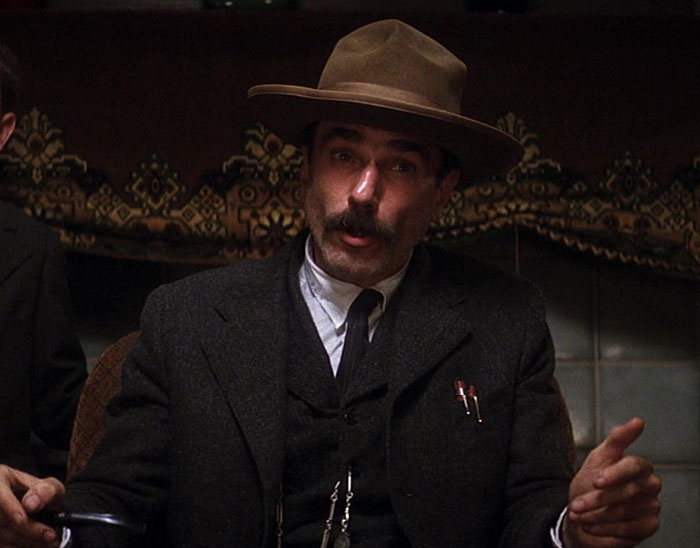 Quentin Tarantino’s Comments On “Weakest Male Actor” In Hollywood Spark Controversy Quentin Tarantino’s Comments On “Weakest Male Actor” In Hollywood Spark Controversy