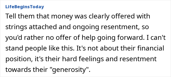 Grandparents Combine Birthday And Christmas Gift, The Mom Feels Scammed Grandparents Combine Birthday And Christmas Gift, The Mom Feels Scammed
