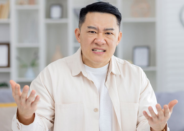 Man Demands Cousin Pay For His Cruel Prank, Gets Shocked By Aunt’s Reaction Man Demands Cousin Pay For His Cruel Prank, Gets Shocked By Aunt’s Reaction