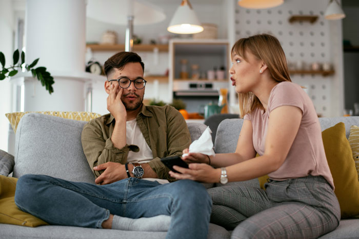 Guy Thinks He Can Mess Around On GF While She’s Out Of Town, Gets Busted By Hidden Camera Guy Thinks He Can Mess Around On GF While She’s Out Of Town, Gets Busted By Hidden Camera