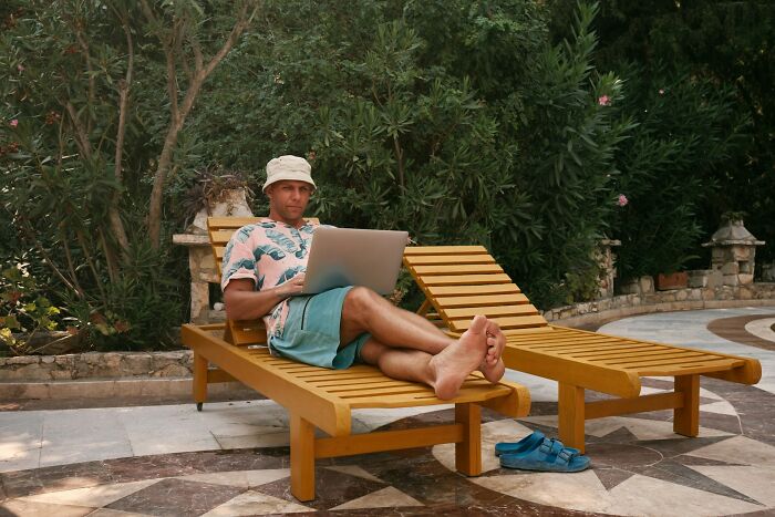 85 People Reveal The Side Of A Digital Nomad’s Life You Never See On Instagram 85 People Reveal The Side Of A Digital Nomad’s Life You Never See On Instagram