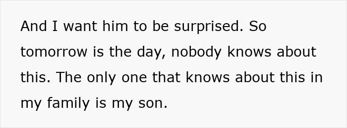 People Are Freaking Out After Seeing This Woman’s Proposal To Her BF Of 14 Years People Are Freaking Out After Seeing This Woman’s Proposal To Her BF Of 14 Years