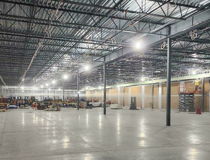 46 Times Employees Blatantly Ignored Safety Protocol And Made Extremely Dangerous Decisions (New Pics) 46 Times Employees Blatantly Ignored Safety Protocol And Made Extremely Dangerous Decisions (New Pics)